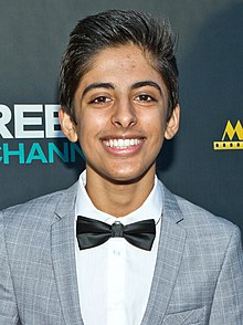 How tall is Karan Brar?